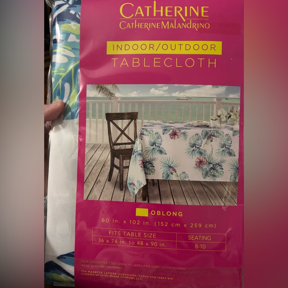 Bundle of Oblong tablecloths 60 X 120 inches